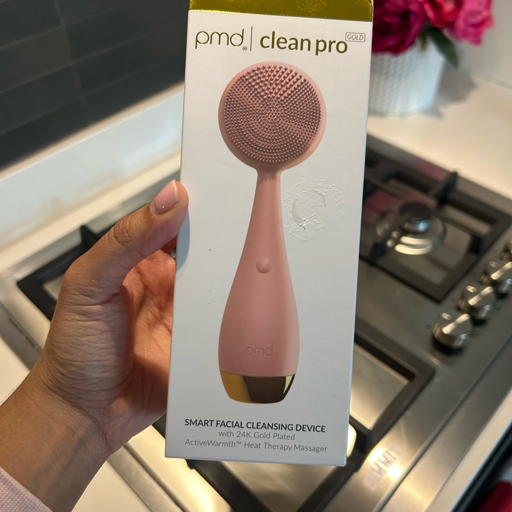 NWT - PMD Clean Pro Gold